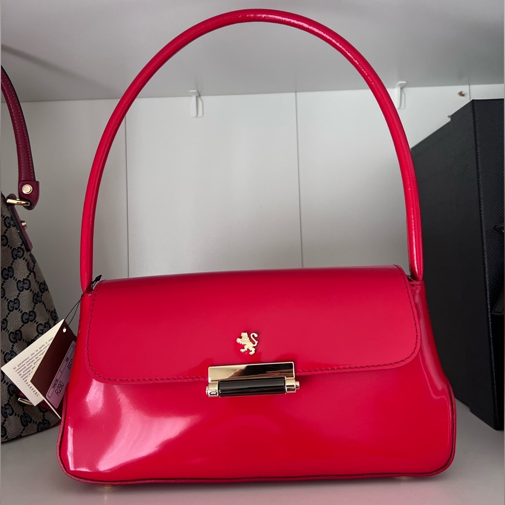 Italian leather paresi handbag made in Italy